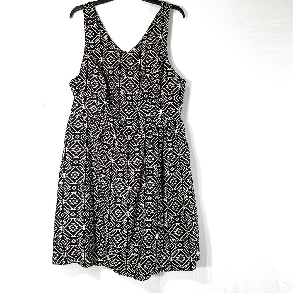 Coccole Aztec Black Women's Plus Size 2XL Sleeveless Scoop Neck Western Dress